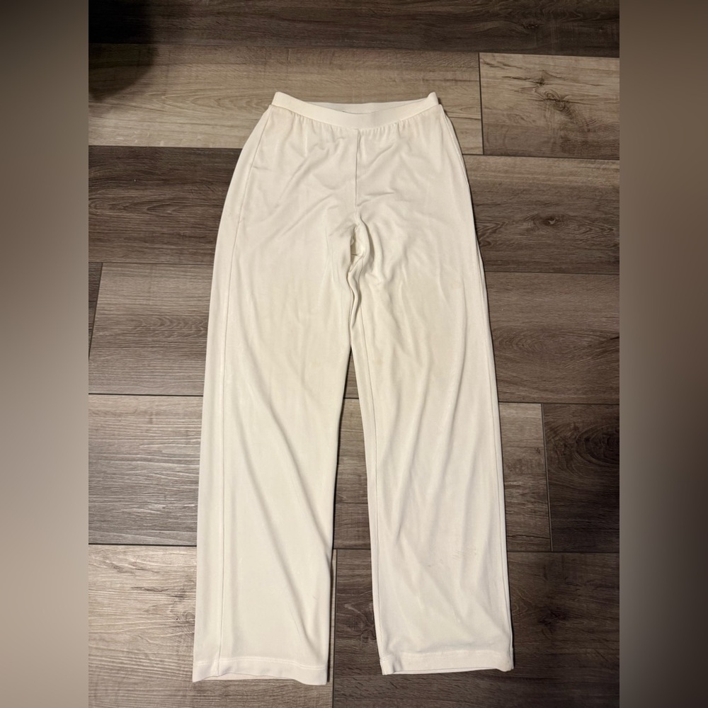 Relaxed Cream Wide-Leg Pull-On Traveling Pants